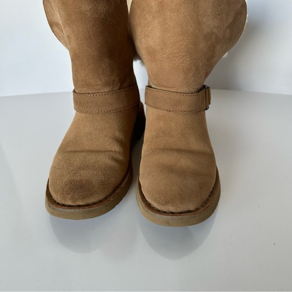 Ugg ankle woman’s boots - Picture 9 of 10